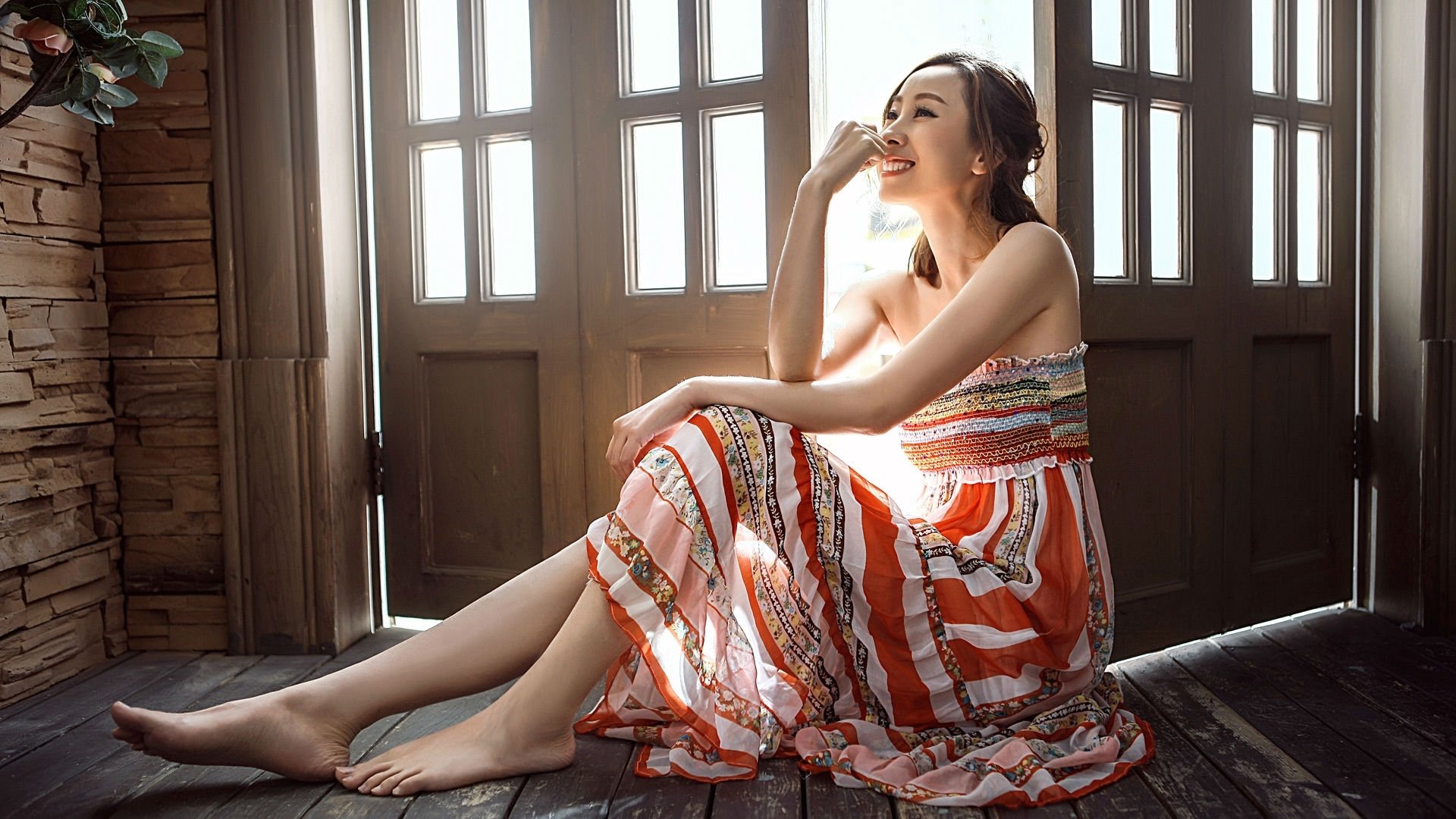 球迷狂欢夜:球场变成了欢乐的海洋,球迷疯狂庆祝照片