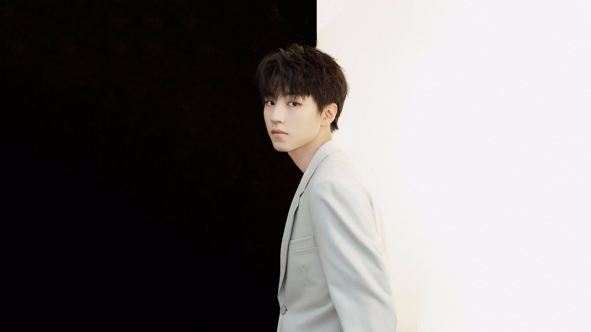 -青少足球学校与国际足球培训机构合作蓬勃发展，青少年足球训练营招生